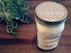 diy gift mason jar with bath salt